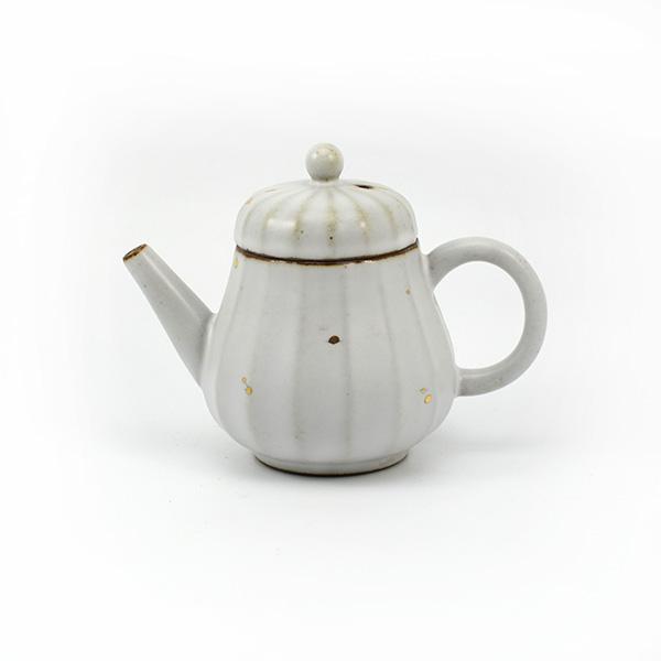 Mountain Pear Gold Fleck White Ruyao Teapot 145ml -  • Teaware House